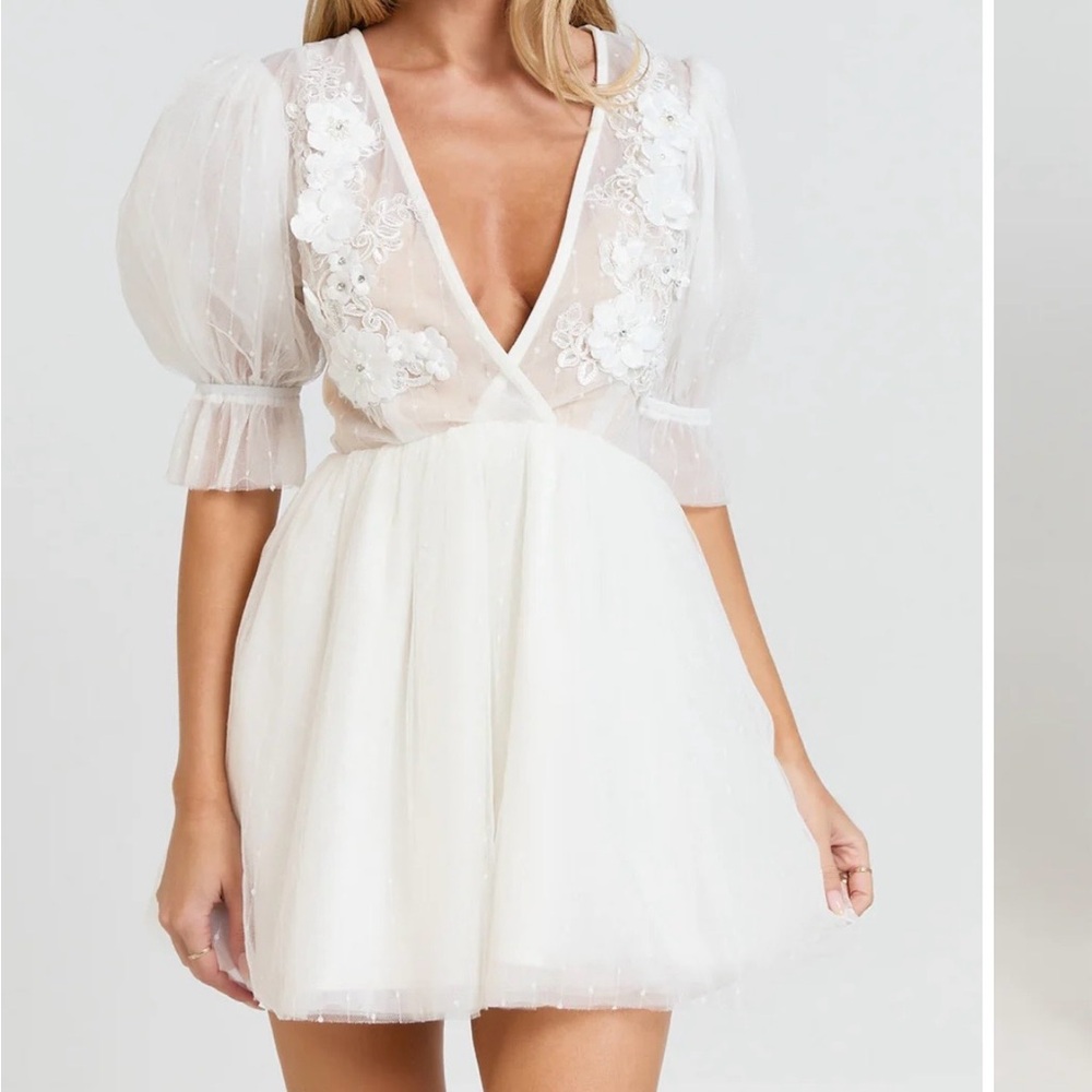 NWT Showpo Akshia Cream Sheer Puff Sleeve Tulle Embroidered Dress - Picture 1 of 10